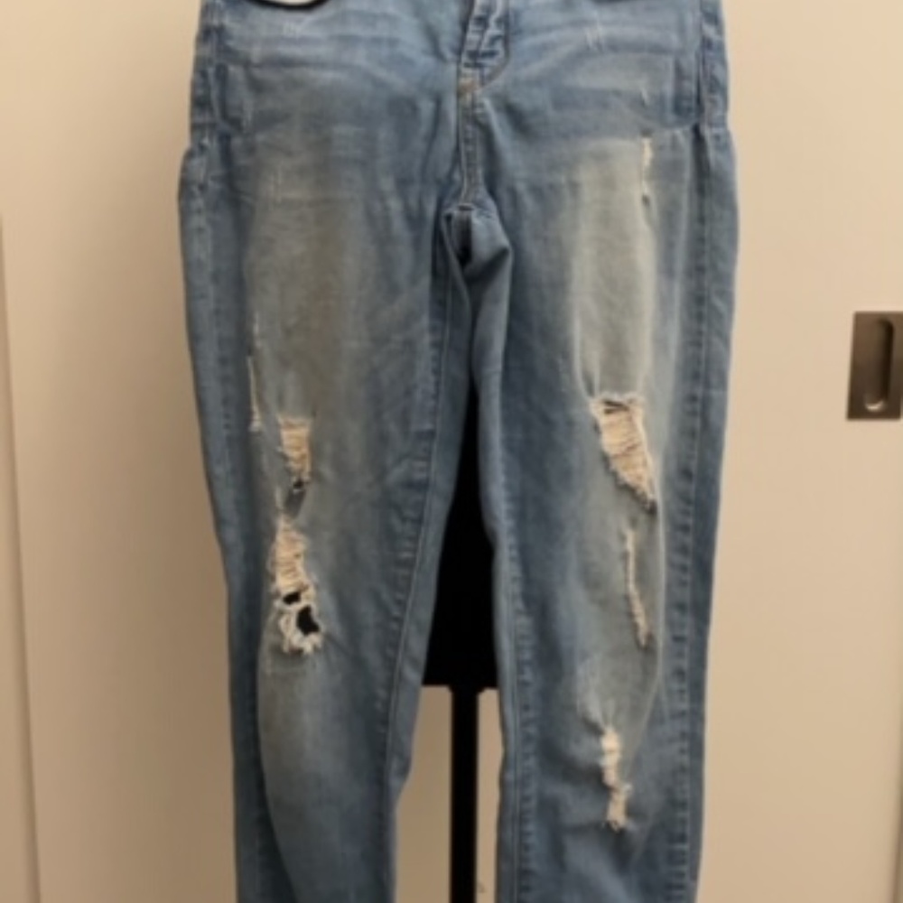 Distressed Jeggings